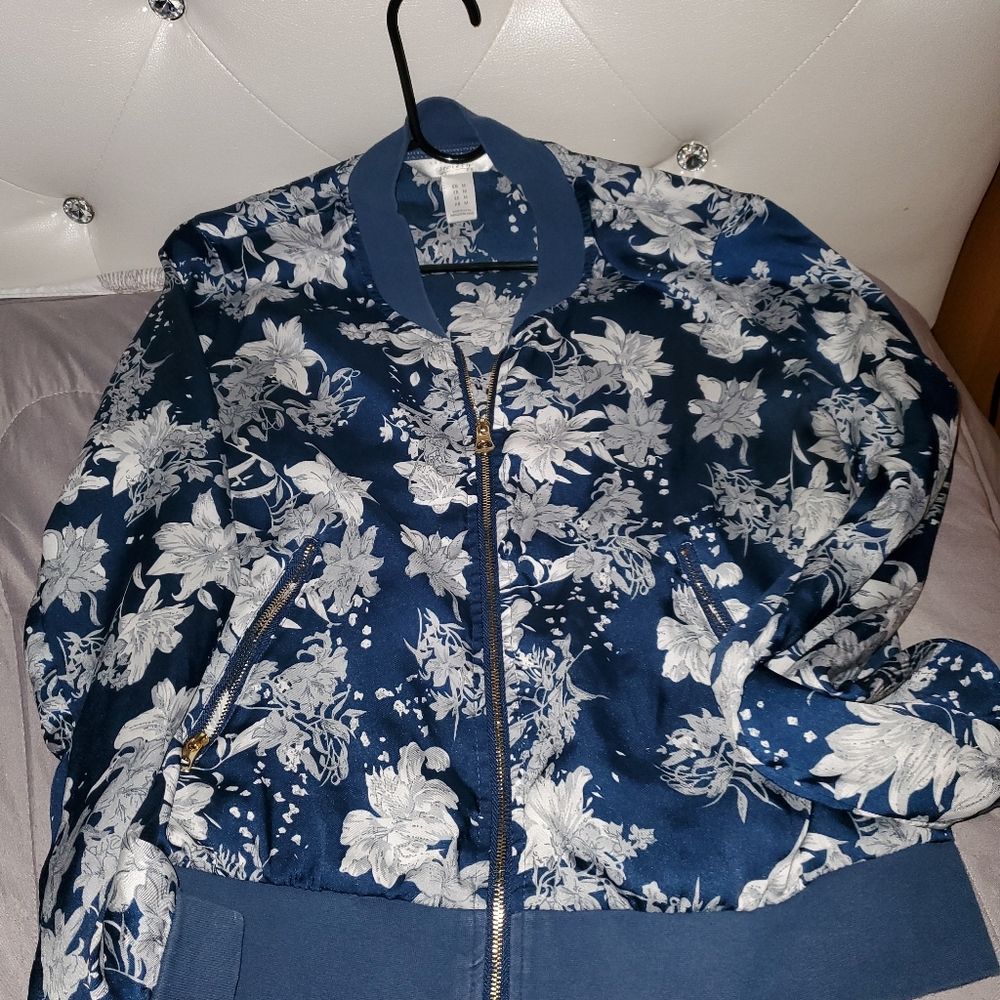 Light Jacket - image 2